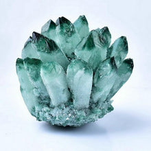 Load image into Gallery viewer, Natural Crystal Cluster Clear Quartz Mineral Crystal Cluster Cluster Healing Ornament Hue Reflection Feng Shui Home Decor (Green)