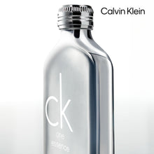 Load image into Gallery viewer, Calvin Klein CK One Essence Parfum Intense – Fresh Unisex Fragrance – With Notes of Italian Bergamot, Organic Green Tea & Australian Sandalwood – Luxury Unisex Perfumes – Long Lasting Fragrance