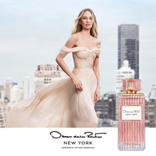 Load image into Gallery viewer, Oscar de la Renta New York Eau de Parfum 3 Piece Gift Set for Women - Perfume Spray 3.4 Fl. Oz, & 1.0 Fl. Oz., and Body Lotion 3.4 Fl. Oz.