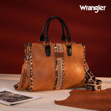 Load image into Gallery viewer, Wrangler Tote Bag for Women Western Purse Woven Shoulder Bag Top-Handle Animal Print Handbags WG83G-8260BR