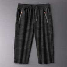 Load image into Gallery viewer, Summer Korean Fashion Breathable Thin Ice Silk Quick-Drying 7-Point Trousers Men'S Casual Loose Sports Camouflage Shorts Pants