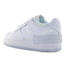 Load image into Gallery viewer, Nike Women's Basketball Shoe, White, 8