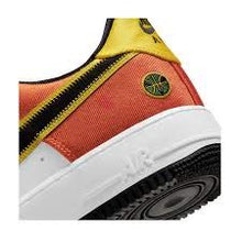 Load image into Gallery viewer, Nike Mens Air Force 1 Low CU8070 100 Rayguns - Size 9