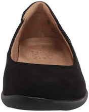 Load image into Gallery viewer, Naturalizer Women's Flexy Ballet Flat, Black Leather, 7