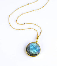 Load image into Gallery viewer, Large Round Natural Labradorite Pendant Necklace, Labradorite Necklace, Blue Labradorite Jewelry, 18mm Round Gemstone Pendant Necklace