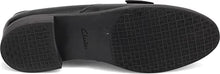 Load image into Gallery viewer, Clarks Trish Wave Black Leather 7.5 B (M)
