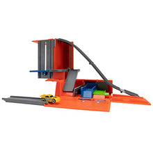 Load image into Gallery viewer, Micro Machines Core Playset, Car Tuner Garage Station - Expandable and Connectable to Other MM Sets, Includes One Exclusive Vehicle - Collect Them All