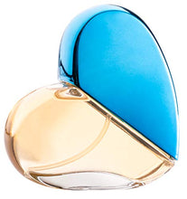 Load image into Gallery viewer, Girls Perfume Body Mist Fragrance Gift Set - Recommended for Young Girls, Tweens and Pre-Teens - 4 Heart Shape Bottles - CRUSH Fashion Collection