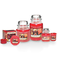 Load image into Gallery viewer, Yankee Candle Christmas Memories Large Jar Candle