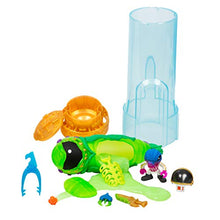 Load image into Gallery viewer, Treasure X Aliens - Glow in The Dark Dissect The Alien