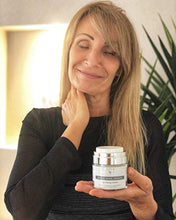 Load image into Gallery viewer, Anti Aging Skin Care Set: Retinol Cream, Vitamin C Serum & Firming Eye Cream for a glowing and radiant skin. The Best Beauty Gift Sets for Women
