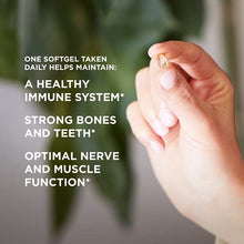 Load image into Gallery viewer, Solgar Vitamin D3 (Cholecalciferol) 250 MCG (10,000 IU), 120 Softgels - Helps Maintain Healthy Bones & Teeth - Immune System Support - Non GMO, Gluten Free, Dairy Free - 120 Servings