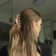 Load image into Gallery viewer, FRAMAR Large Claw Clips For Thick Hair – Large Hair Clip For Thick Hair, Girls Hair Clips Claw, Big Hair Clips For Thin Hair, Hair Claws Clips For Hair, Matte Claw Clips, Neutral Hair Clips 4 Pack