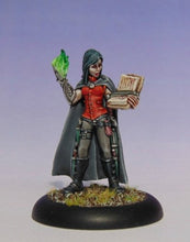Load image into Gallery viewer, Reaper Nonalla Ellinad, Female Elf Wizard 03667 Miniatures