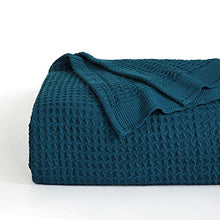Load image into Gallery viewer, Bedsure 100% Cotton Thermal Blanket - 405GSM Soft Blanket in Waffle Weave for Home Decoration - Perfect for Layering Any Bed for All-Season - Queen Size (90 x 90 inches), Teal