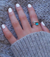 Load image into Gallery viewer, Recycled Vintage Mason Jar Sterling Silver Leaf Ring