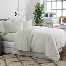Load image into Gallery viewer, Lightweight Microfiber Sheets. Soft, Cozy Sheets. Breathable, Wrinkle Free Bed Sheet Set. Emery Collection (Queen, Pale Green)