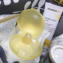 Load image into Gallery viewer, Medela Contact Nipple Shield for Breastfeeding, 24mm Medium Nippleshield, For Latch Difficulties or Flat or Inverted Nipples, 2 Count with Carrying Case, Made Without BPA