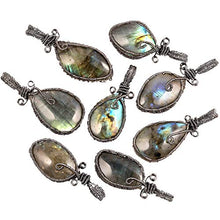 Load image into Gallery viewer, Nupuyai Natural Labradorite Necklace for Unisex, Handmade Wire Wrapped Irregular Healing Stone Pendant with Chain 19"