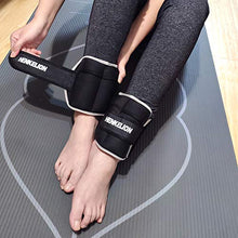 Load image into Gallery viewer, Henkelion 1 Pair 6Lbs Adjustable Ankle Weights for Women Men Kids, Wrist Weights Ankle Weights Sets for Gym, Fitness Workout, Running, Lifting Exercise Leg Weights - Each 3 Lbs Black