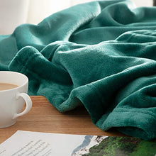 Load image into Gallery viewer, Bedsure Fleece Blanket Queen Size Emerald Green Lightweight Super Soft Cozy Luxury Bed Blanket Microfiber