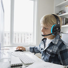 Load image into Gallery viewer, BlueFire 3.5mm PS4 Gaming Headset Bass Stereo Over-Ear Gaming Headphone with Microphone and Volume Control Compatible with PS4, New Xbox One, Xbox One S, Xbox One X, Nintendo Switch, PC(Blue)