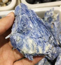 Load image into Gallery viewer, DingSheng Natural Blue Kyanite Minerals Raw Cyanite Rough Sappare Disthene Crystal Jade Quartz for Wicca and Reiki Healing Crystal Home Decoration (270-290g)