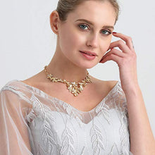 Load image into Gallery viewer, Gold Statement Butterfly Necklace for women,Elegant Love Story Necklace Gift for Women