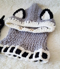 Load image into Gallery viewer, Kids Knitted Hat Autumn Winter Cute Children’s Fox Cat Wool Hat Hand-Woven Warm Earmuffs Cape Caps Unisex (Gray)