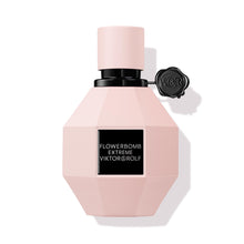 Load image into Gallery viewer, Viktor&amp;Rolf - Flowerbomb Extreme - Eau de Parfum Intense Womens Perfume - Intense &amp; Floral - With Raspberry, Jasmine, Rose, Orange Blossom &amp; Vanilla Bean - 1.7 Fl Oz

