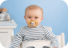 Load image into Gallery viewer, MAM Air Day &amp; Night Baby Pacifier, for Sensitive Skin, Glows in The Dark, 16+ Months, Girl, 4 Count

