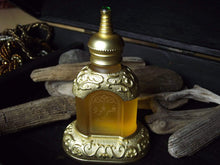 Load image into Gallery viewer, RASASI Xtra Value Collection I Arba Wardat and Amber Ood I Gift Collection I Natural, Alcohal Free, Vegan, Attar/Ittar I Perfumes (Xtra Value Collection #1)
