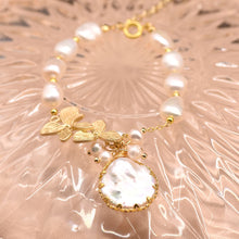 Load image into Gallery viewer, ELEXIS 18K Gold Dainty Baroque Pearl Bracelet For Women Wedding Handmade Originals Trendy Casual Freshwater Pearls Leaf Bracelet For Girls Gift Engaged Comfy Bridesmaid Hanging Jewelry
