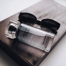Load image into Gallery viewer, Karl Lagerfeld Bois De Vetiver Edt Spray 3.3 Oz

