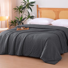 Load image into Gallery viewer, Amazon Basics Cooling Comforter, Soft Lightweight Waffle Weave Blanket for Hot Sleepers, Summer &amp; All Season Bedding to Keep Cool for Night Sweats, 106"x90", King, Dark Gray
