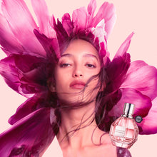 Load image into Gallery viewer, Viktor&amp;Rolf - Flowerbomb Eau de Parfum - Women's Perfume - Floral &amp; Woody - With Notes of Vanilla, Jasmine, &amp; Rose - 1 Fl Oz
