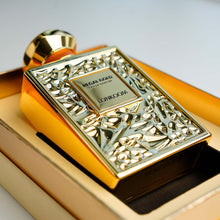 Load image into Gallery viewer, Lonkoom Regal Gold Unisex Perfume for Women Men, Fruity Gourmand Eau De Parfum Spray Long-Lasting Fragrance 3.4 Fl Oz/100ml, Tropical Notes of Orchid Heliotrope Tangerine Vanilla Musk Sandalwood
