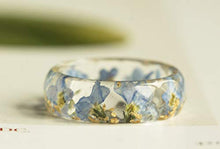 Load image into Gallery viewer, Forget-Me-Not Resin Ring With Pressed Flowers and Gold Flakes
