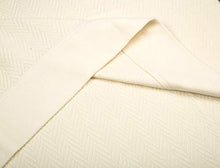 Load image into Gallery viewer, Threadmill Home Linen 100% Cotton Blanket Herringbone Soft Breathable Full/Queen Size Natural
