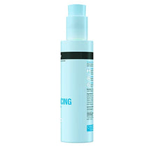 Load image into Gallery viewer, Neutrogena Skin Balancing Purifying Gel Cleanser with 2% Polyhydroxy Acid (PHA), Softening Face Wash for Normal &amp; Combo Skin, Paraben-Free, Soap-Free, Sulfate-Free, 6.3 oz
