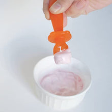 Load image into Gallery viewer, Eztotz Silicone First Stage Baby Spoons – Made in USA - 100% Silicone Pre Spoon Set- Self Feeding Training for Baby Led Weaning
