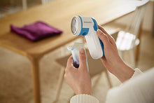 Load image into Gallery viewer, Philips GC026 Electric Lint Removers/Clothes Shavers/Lint Shavers/Fabric Shavers
