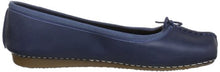 Load image into Gallery viewer, Clarks Freckle ice Size 6.5 US Blue
