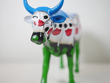 Load image into Gallery viewer, Cowparade (Tokyo 2008) - Museum Edition - "It Sees" Blue Cow Figurine by Inushige - Large ( 12" x 3.5" x 8")
