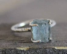 Load image into Gallery viewer, Raw Aquamarine Gemstone Sterling Silver Ring size 7
