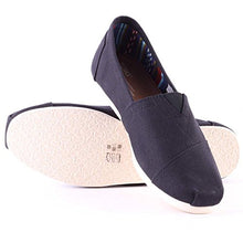 Load image into Gallery viewer, TOMS Men's Classic Canvas Slip-On (11, Black)
