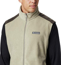 Load image into Gallery viewer, Columbia Men's Steens Mountain Vest, Tusk/Buffalo, Medium
