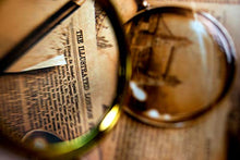 Load image into Gallery viewer, Sherlock Holmes Consulting Detective - The Thames Murders &amp; Other Cases Board Game | Mystery Game for Teens and Adults | Ages 14+ | 1-8 Players | Average Playtime 90 Min. | Made by Space Cowboys
