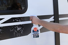 Load image into Gallery viewer, 303 Black Streak Remover - Removes Black Streaks and Dirt, Eco-Friendly, Provides A Clean, Streak-Free Finish on RVs, Campers, Pop-Ups, Motorhomes, and Boats, 32oz (30243CSR)
