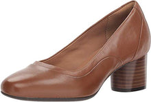 Load image into Gallery viewer, Clarks womens Un Cosmo Step Pump, Dark Tan Leather, 9.5 US
